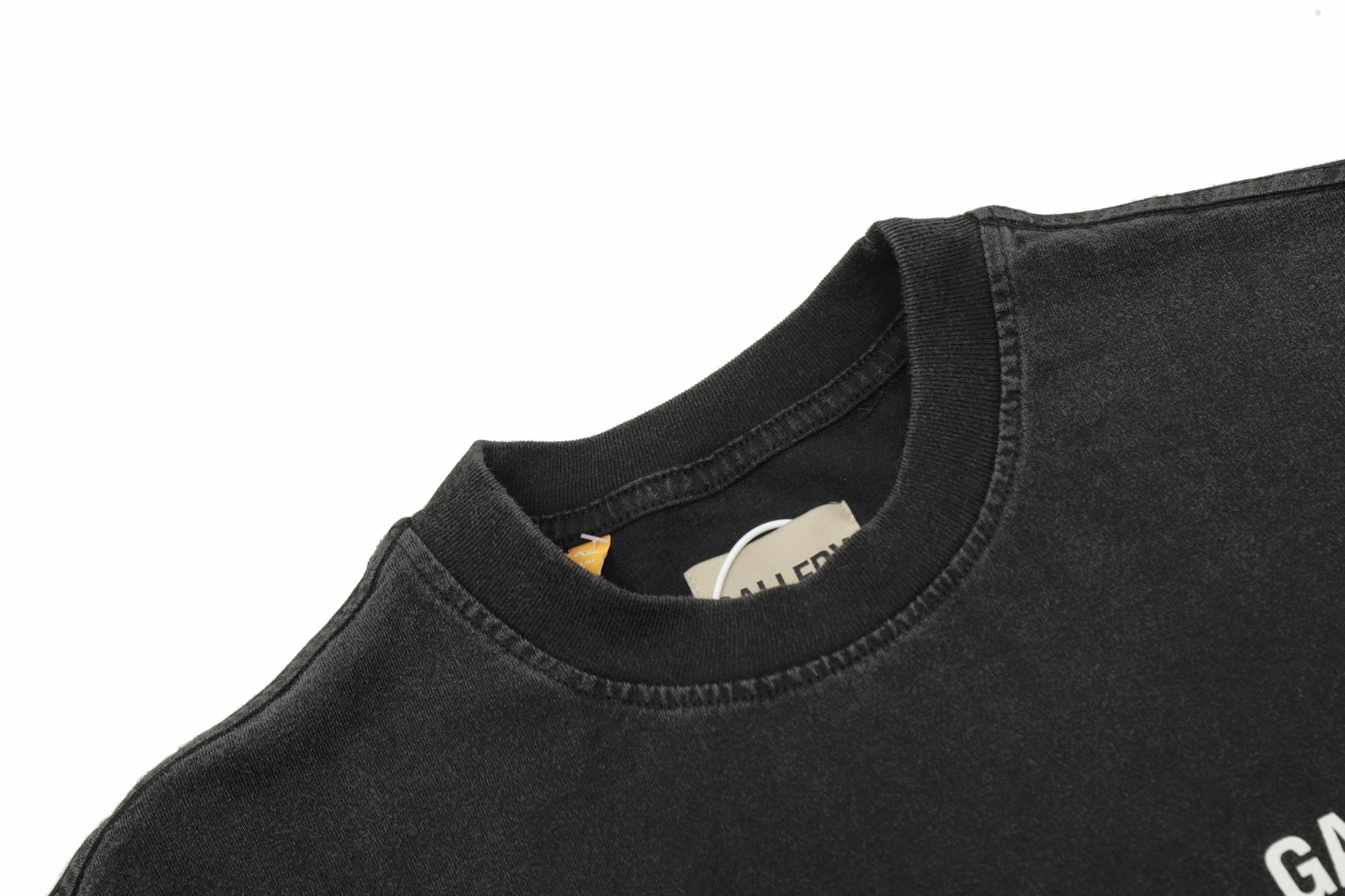 GALLERY DEPT New T-shirt D19