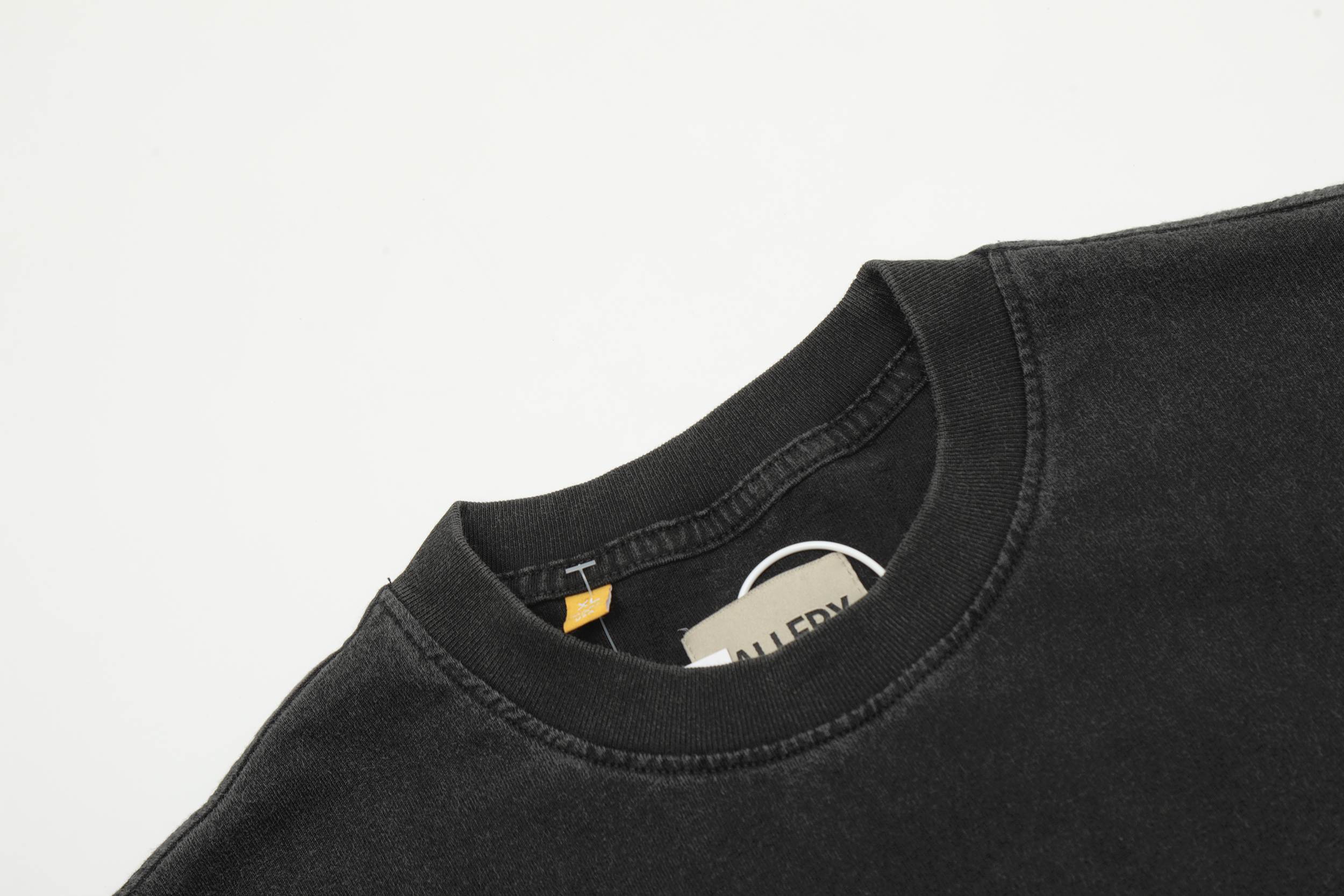 GALLERY DEPT New T-shirt D49