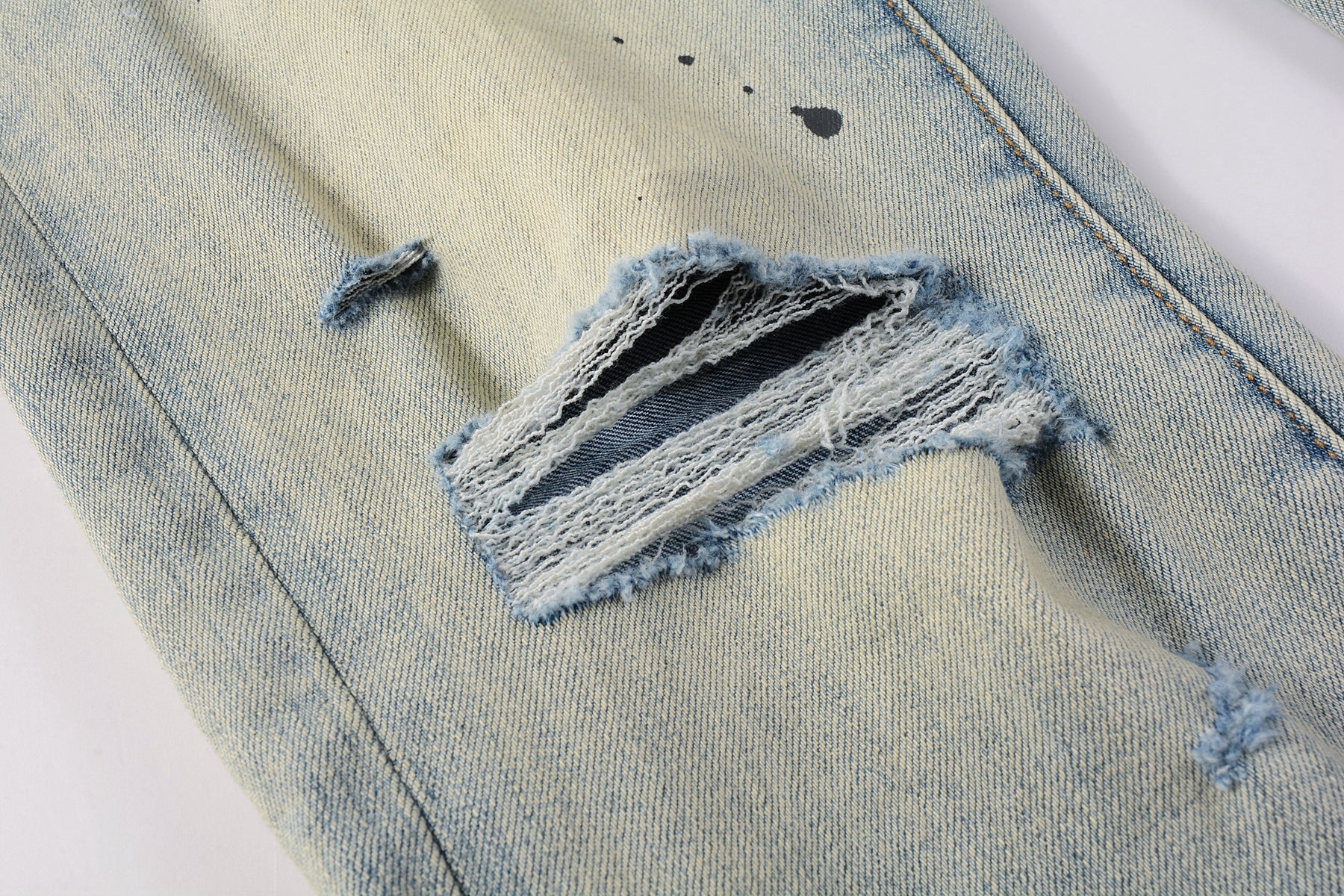 PURPLE  Men Streetwear Skinny Jeans Light Blue Wash with White Paint Splatter and Distressed Rips 9007